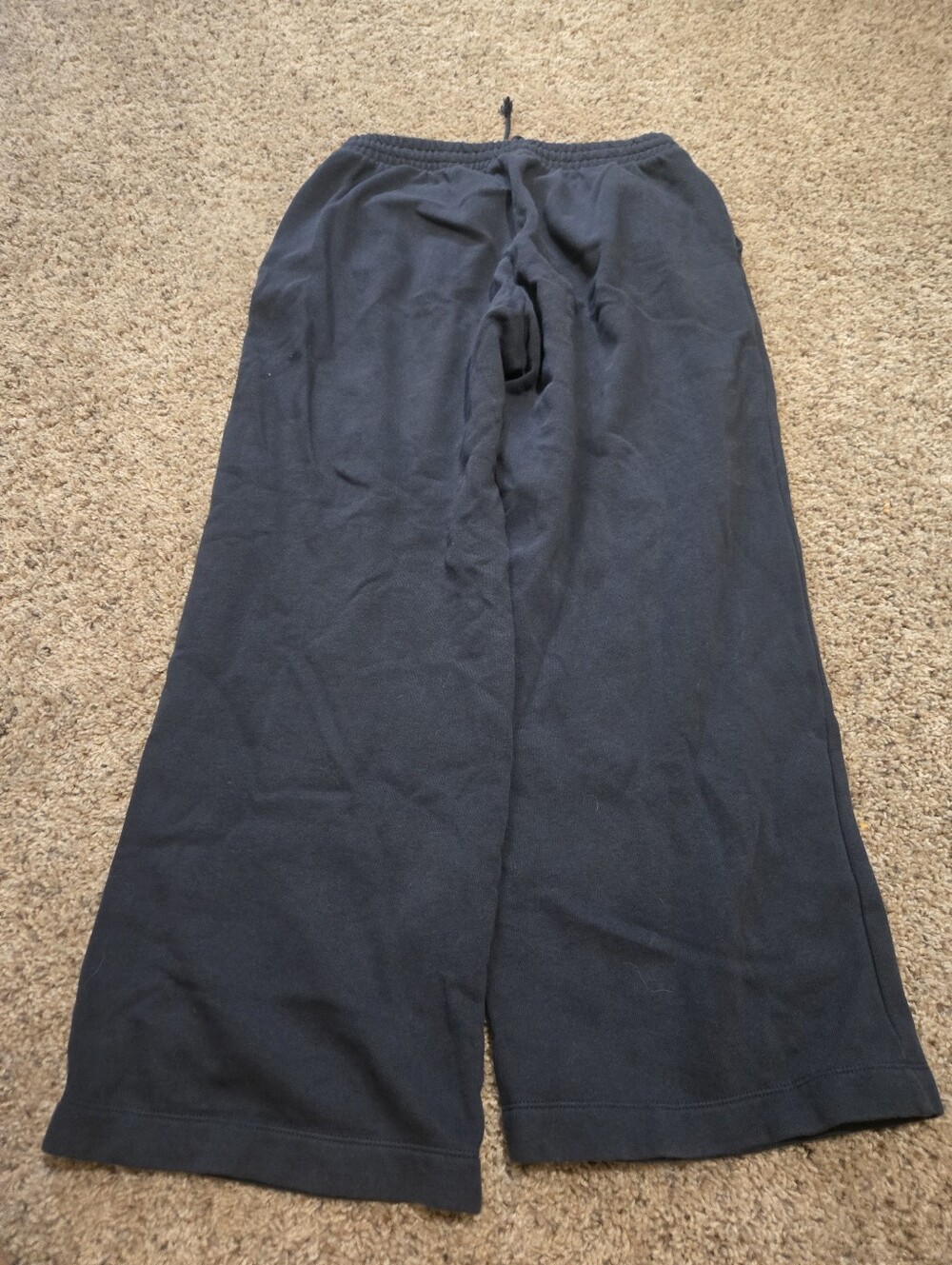 Old Navy Wide-Leg Navy Sweatpants - Picture 2 of 4